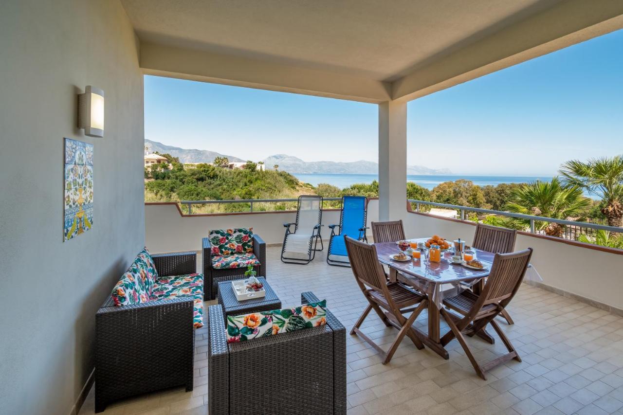 Villa Dellacqua Alcamo Marina Bagian luar foto