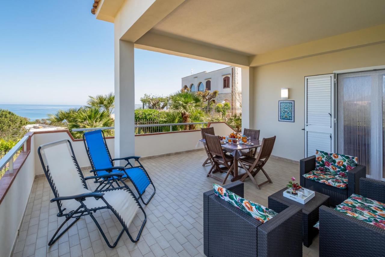 Villa Dellacqua Alcamo Marina Bagian luar foto